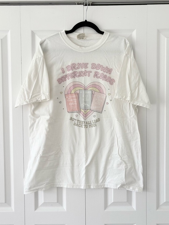 Comfort Colors Tops - ACOTAR Book T-Shirt